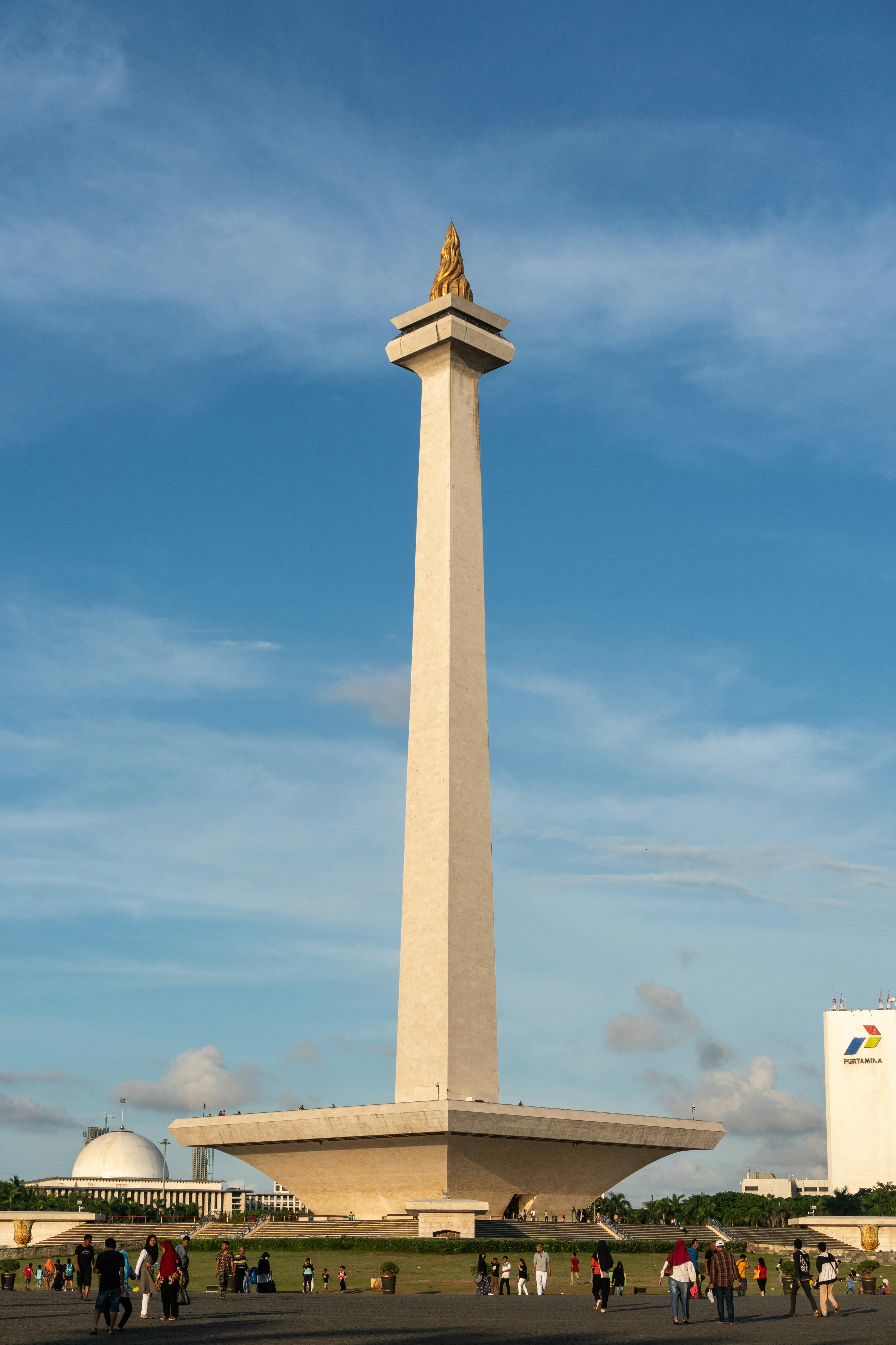 Monumen Nasional sebagai representasi sektor pemerintahan